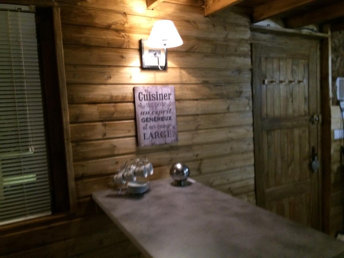 Gites Les Chalets Vezzani Spa Exterior photo