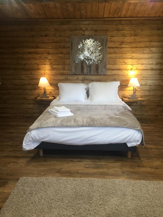Gites Les Chalets Vezzani Spa Exterior photo