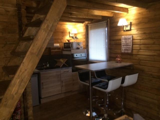 Gites Les Chalets Vezzani Spa Exterior photo